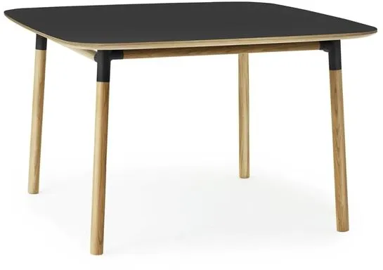 Normann Copenhagen Form Tavolo da pranzo 120 x 120 cm Nero/Rovere